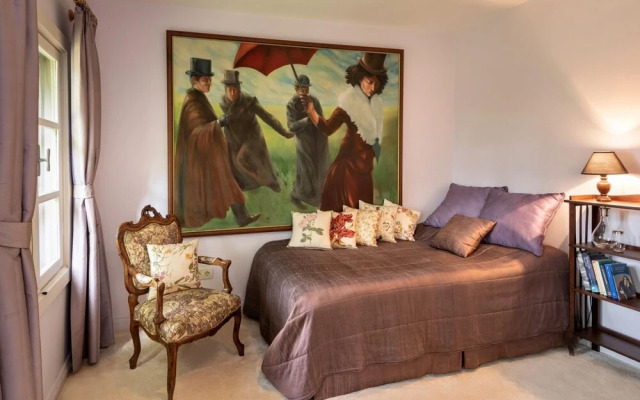 Enchanting 22 000m2 Property and Elegant 5 Bedroom Manor