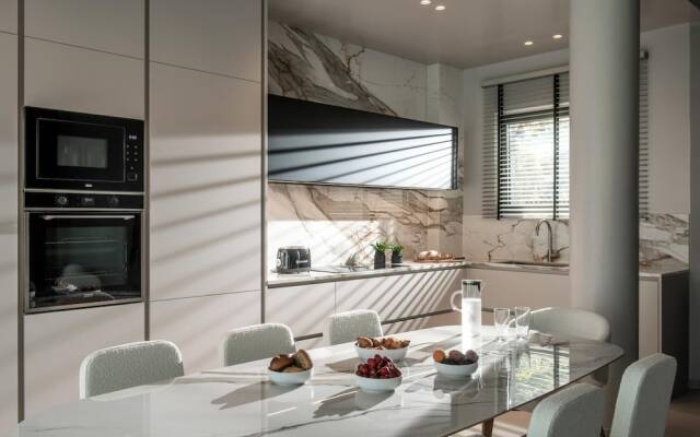 Made By The Sea Villas 17 Bdrm