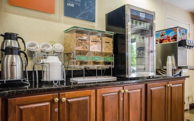 Quality Suites Jeffersonville - Louisville North