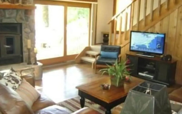 Lakehurst Lodge 5 Bedroom by Your Lake vacation