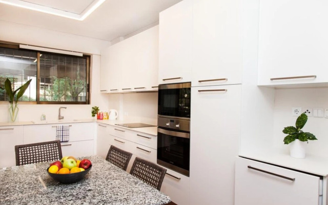 Delux Apartment with Amazing Balcony