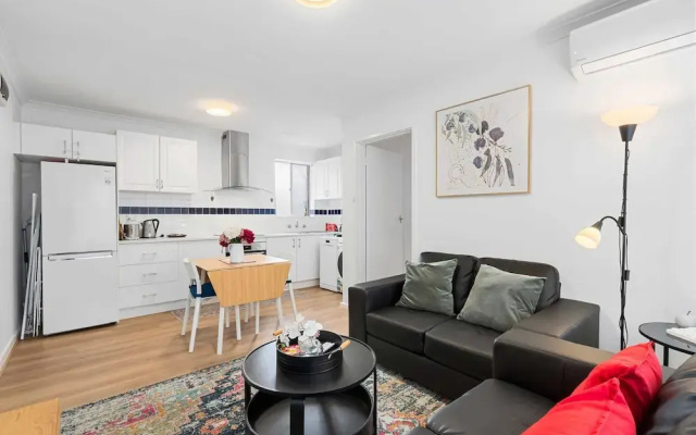 Comfortable 1-bed Retreat Near Canberra City