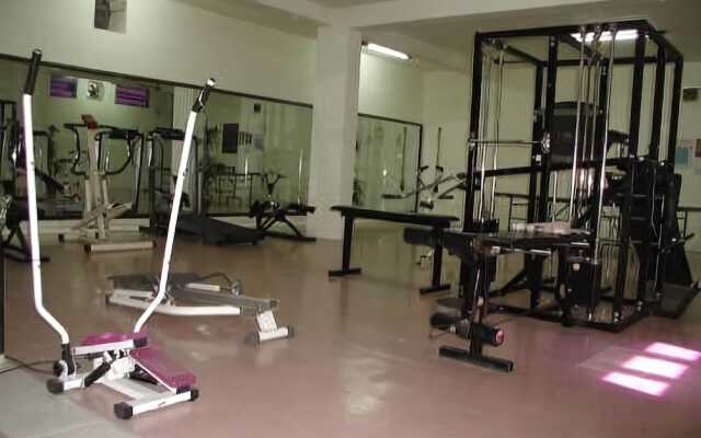Velan Hotel Greenfields