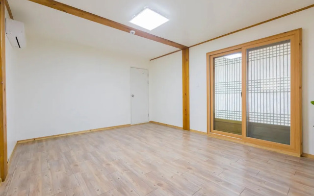 Gyeongju West Namsan Hanok Pension