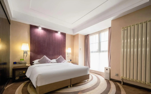 Xingtai conifer fern Hotel