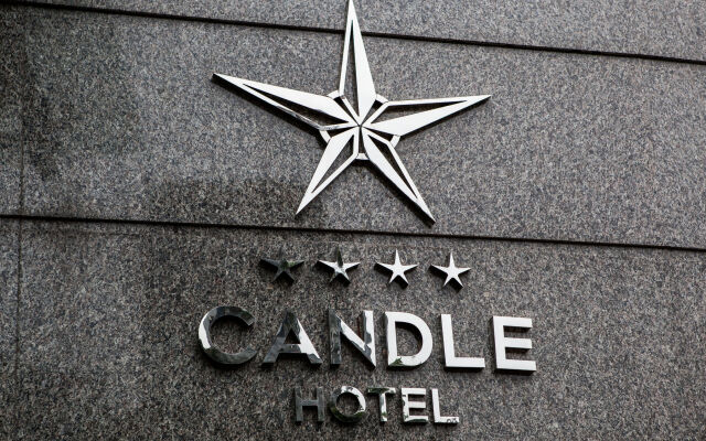 Super Hotel Candle