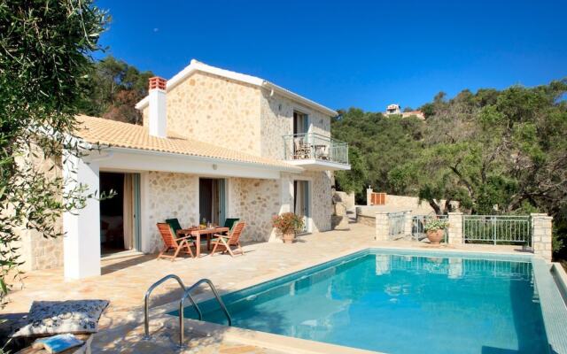 Thanelli in Paxi With 2 Bedrooms and 1 Bathrooms