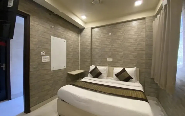 Hotel Red Chilly