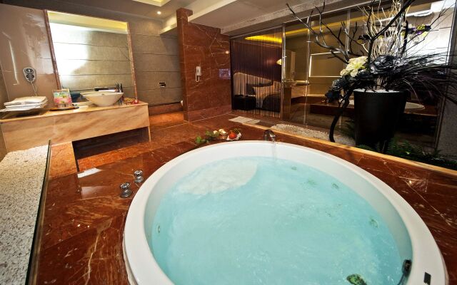 Xintiandi Motel