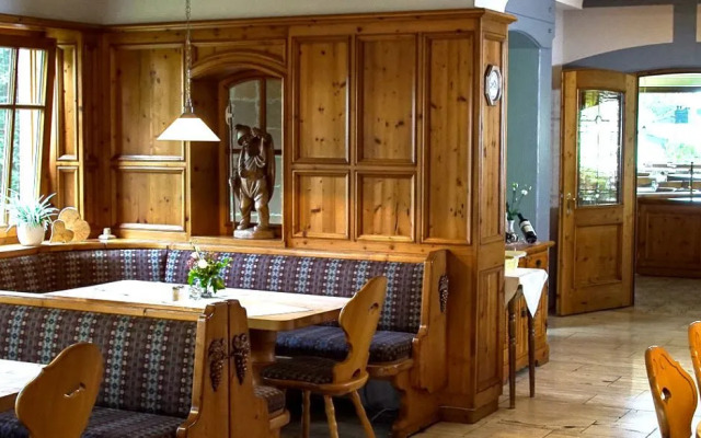 Traube Lossburg Hotel Restaurant