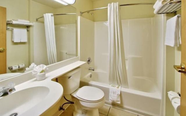 Western Skies Inn And Suites