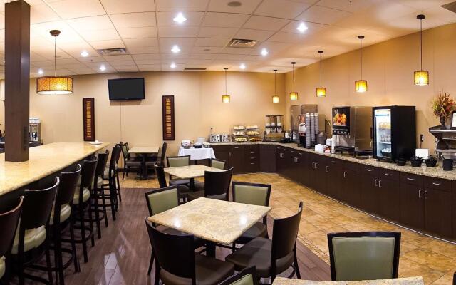 Wyndham Bloomington - Mall of America