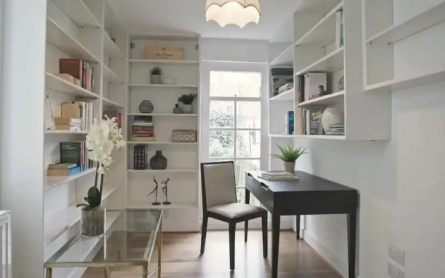 Lovely 5-bed House in London