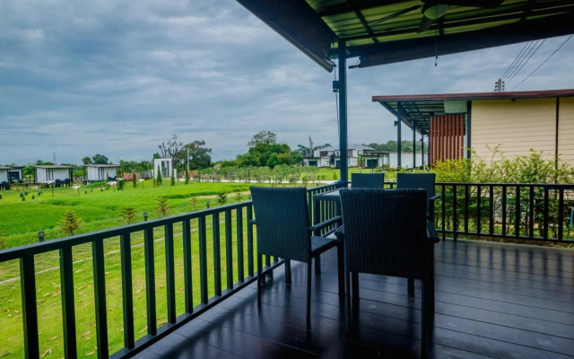 Mae On Village Resort