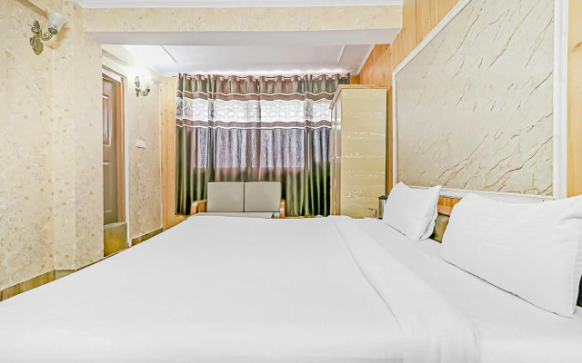 Collection O 83430 Hotel Sanjauli Inn