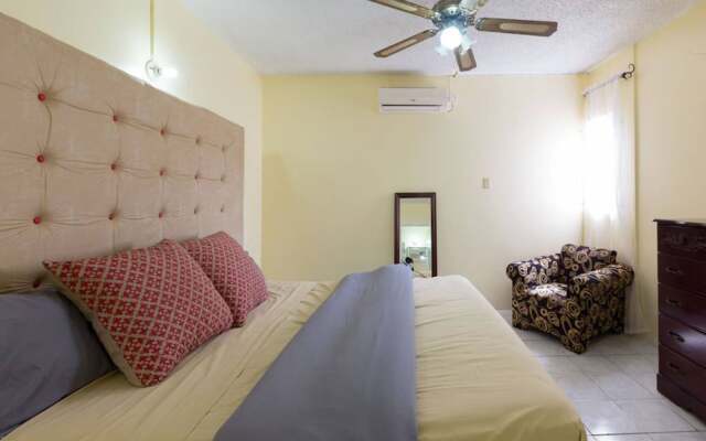 Kgn Most Centrally Located One Bdrm II