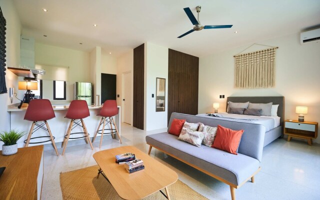 Tulum 525 #305 By Lockey