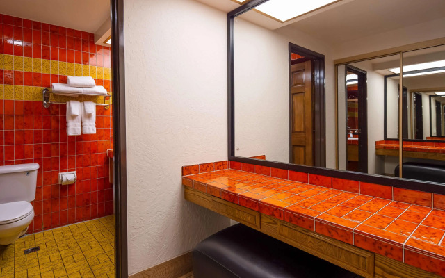 Best Western Pine Tree Motel