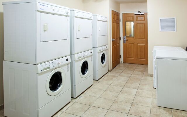 Staybridge Suites Savannah Airport