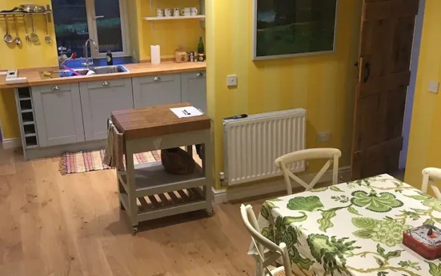 Charming 3-bed House in Abergele, Wales, UK