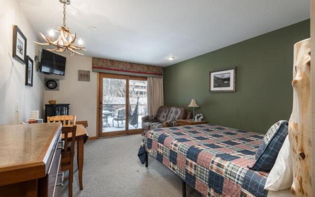 Ponderosa Lodge