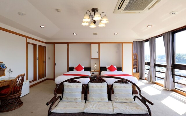 Oyo 44595 New World Hotel
