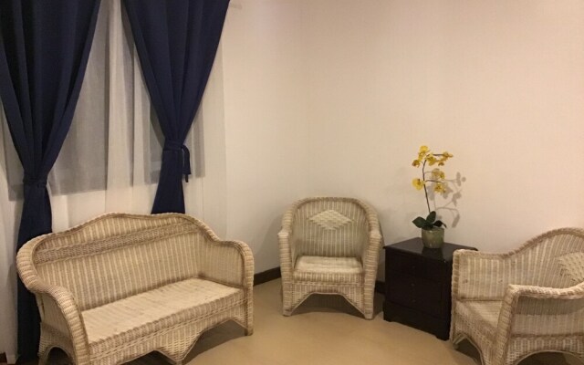 Laiya White Cove Beach Resort