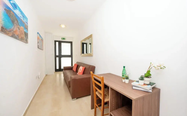 Sea Bliss Maisonette close to sea