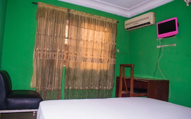 Jolac Hotel And Suites