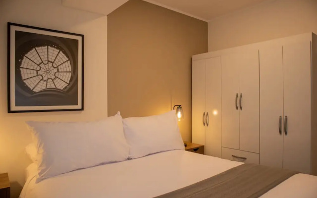 w Majestic 2BR w Balcony in Miraflores