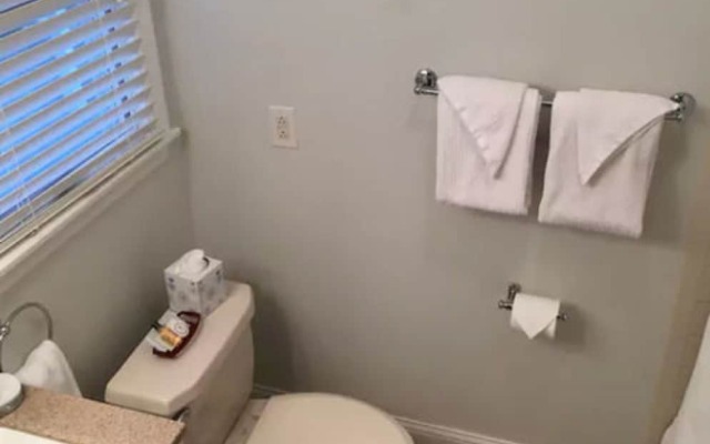 Old Towne Carmel Bed and Breakfast