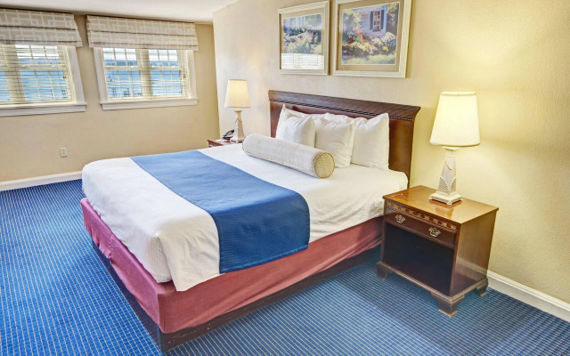 Club Wyndham Newport Onshore