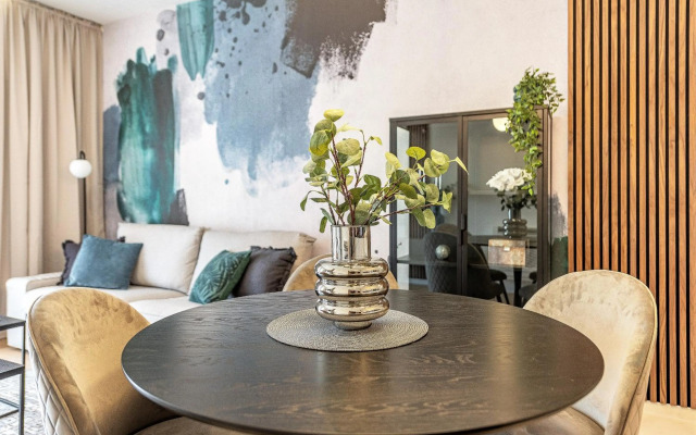 City Lux Apartment 2 - with garage and balcony