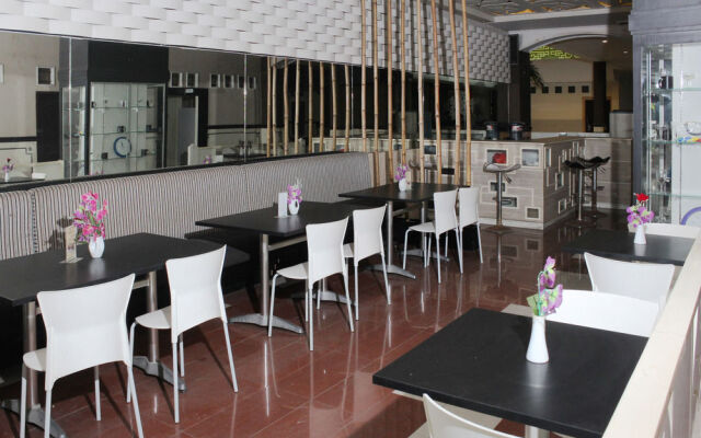 艾里泗水布布坦塔姆巴克巴扬 17 号酒店(Airy Bubutan Tambak Bayan 17 Surabaya)