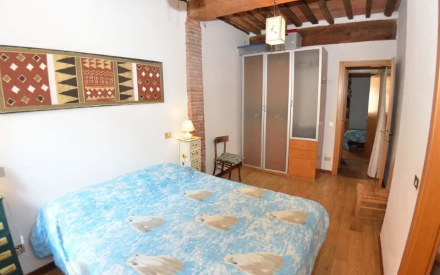 Lucca Central Garden Cottage