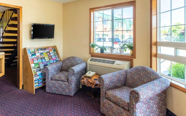 Rodeway Inn & Suites Hwy 217 & 26 W