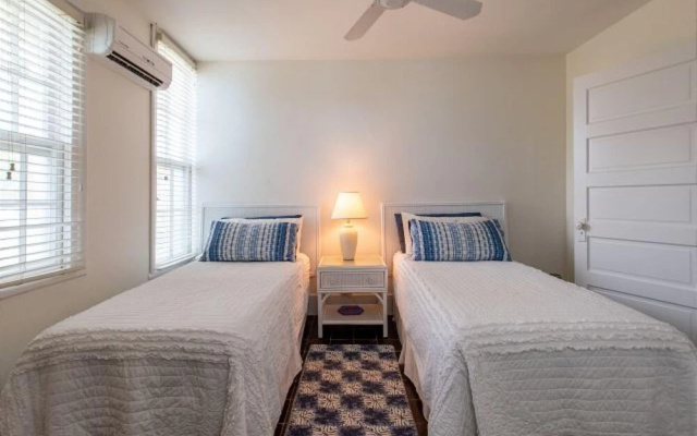 Folly & Guest House by Eleuthera Vacation Rentals