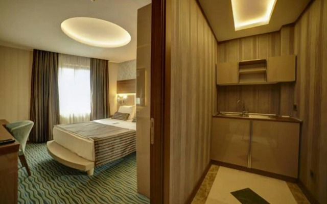Saffron Hotel