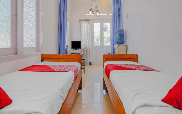 OYO 90352 Villa Agape 2