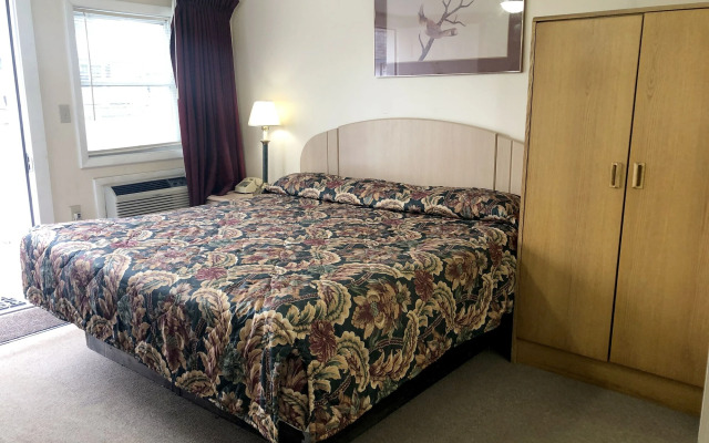 OYO Hotel Starlite Seneca Falls