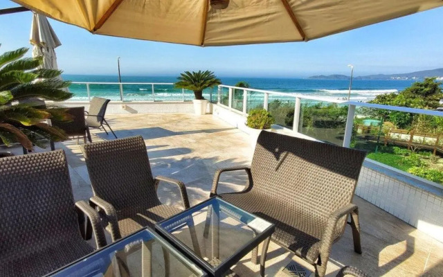 Luxuoso Apartamento 3 quartos na Praia de Bombas