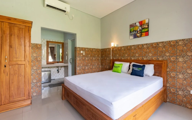 Urbanview Asung 2 Guesthouse near Canggu – Guest Rooms – Tibubeneng