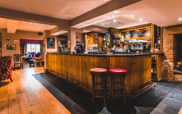 The Dog and Doublet Inn