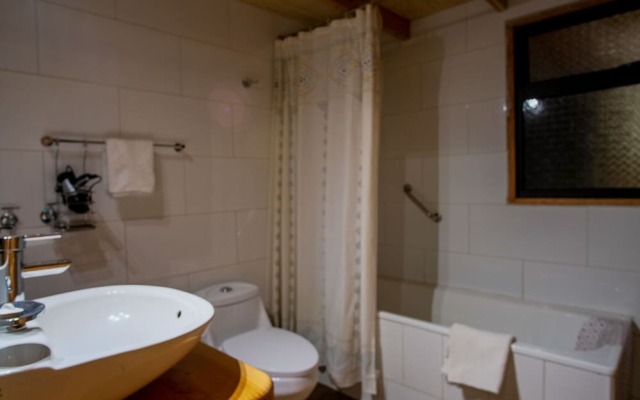 Casa de Noah Bed & Breakfast