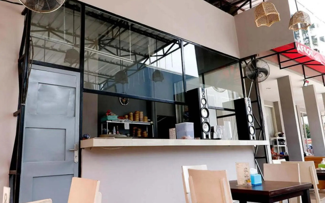 RedDoorz Plus @ Kapuk Business Park