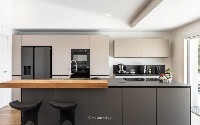 Flaben Luxury Villa in Diano Marina