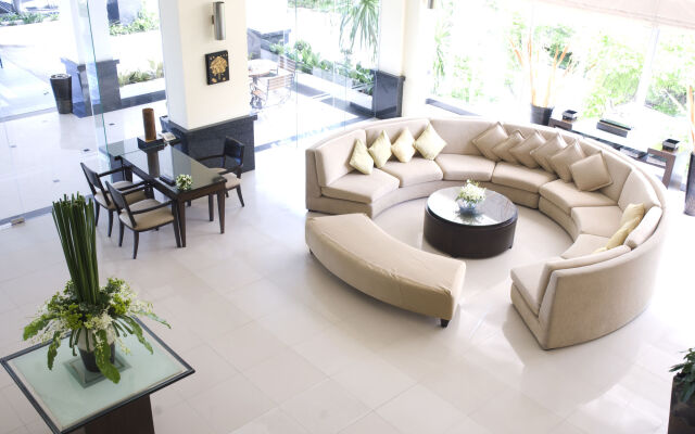 Kameo House Hotel and Serviced Apartments