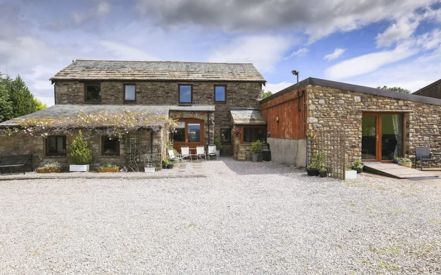 Knott Lodge