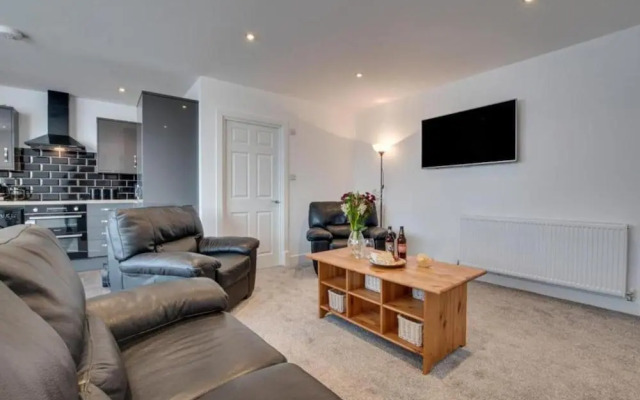 Jackson Court Apartments, Marske