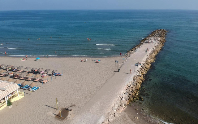 Costa Holidays Apartment